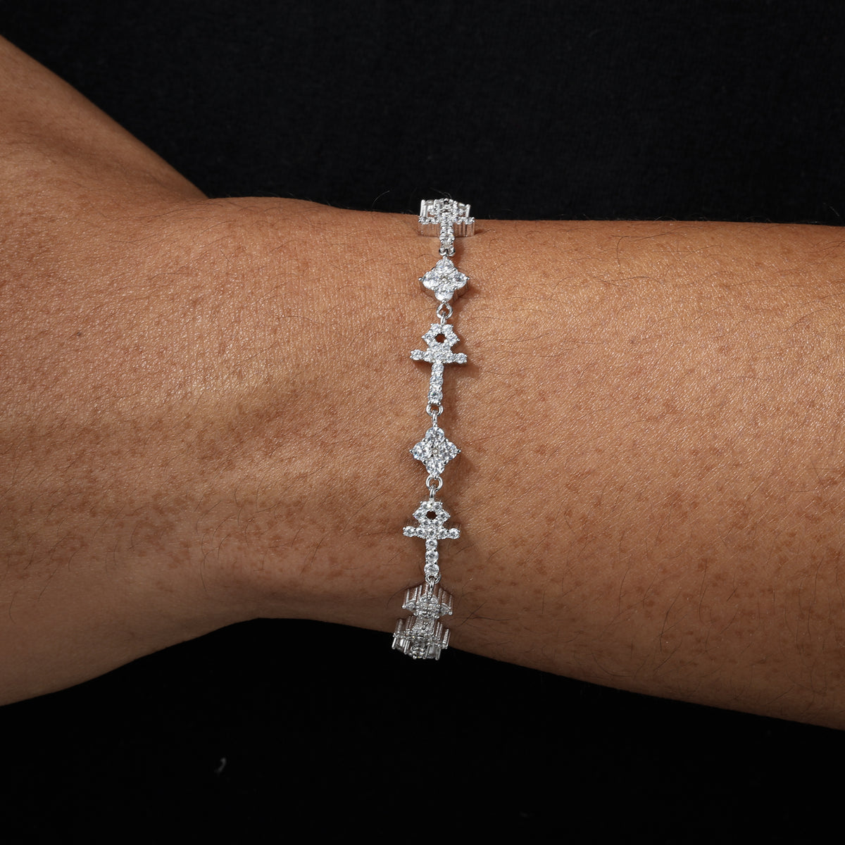 PULSERA ANJ CROSS ORO VVS