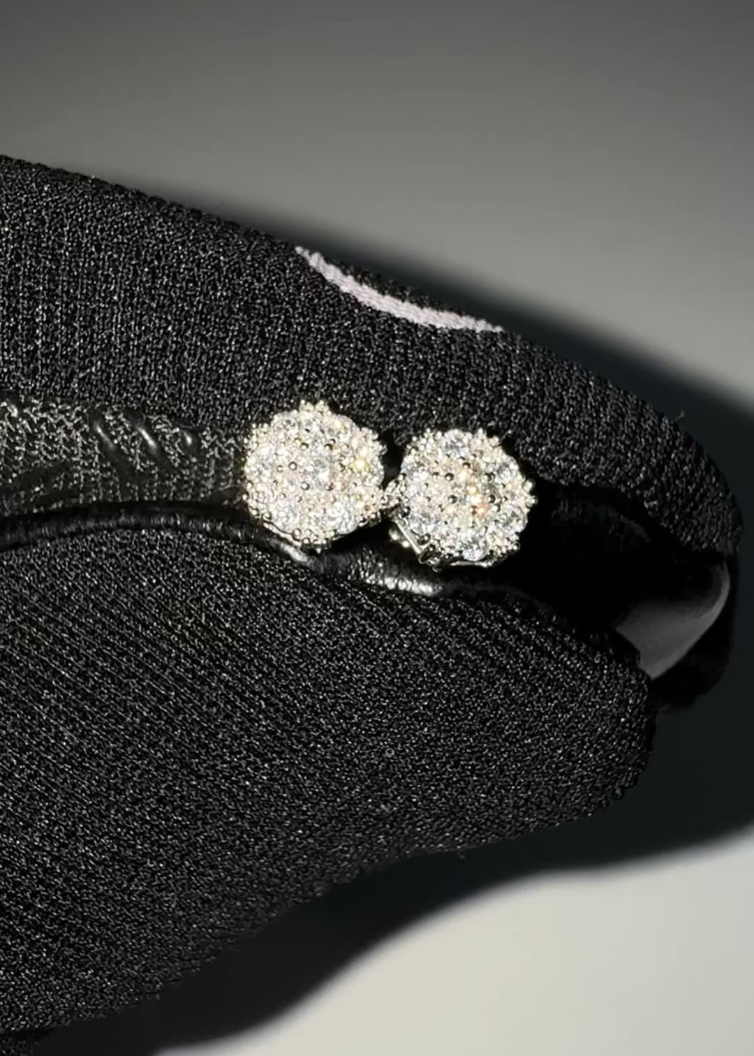 Par de Aros Cluster Oro VVS