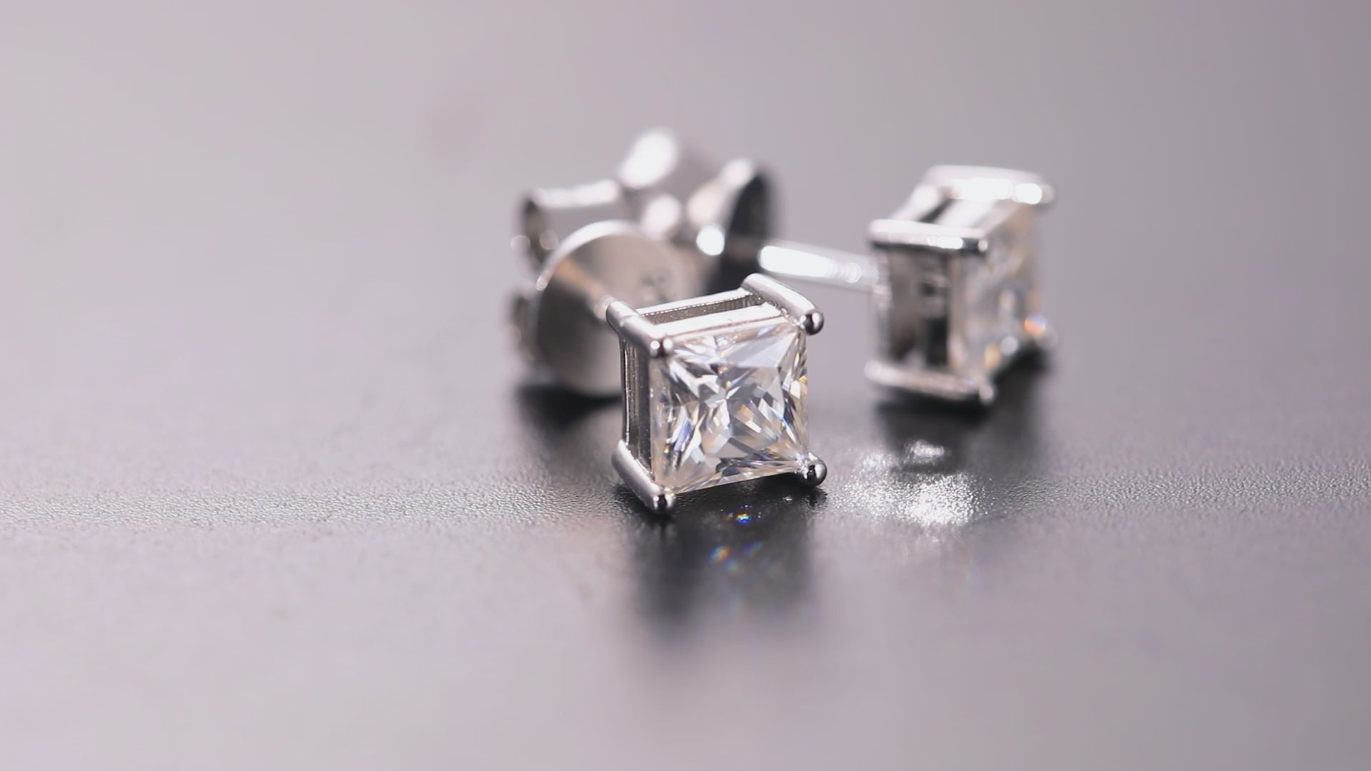 PAR SQUARE STUD ORO VVS
