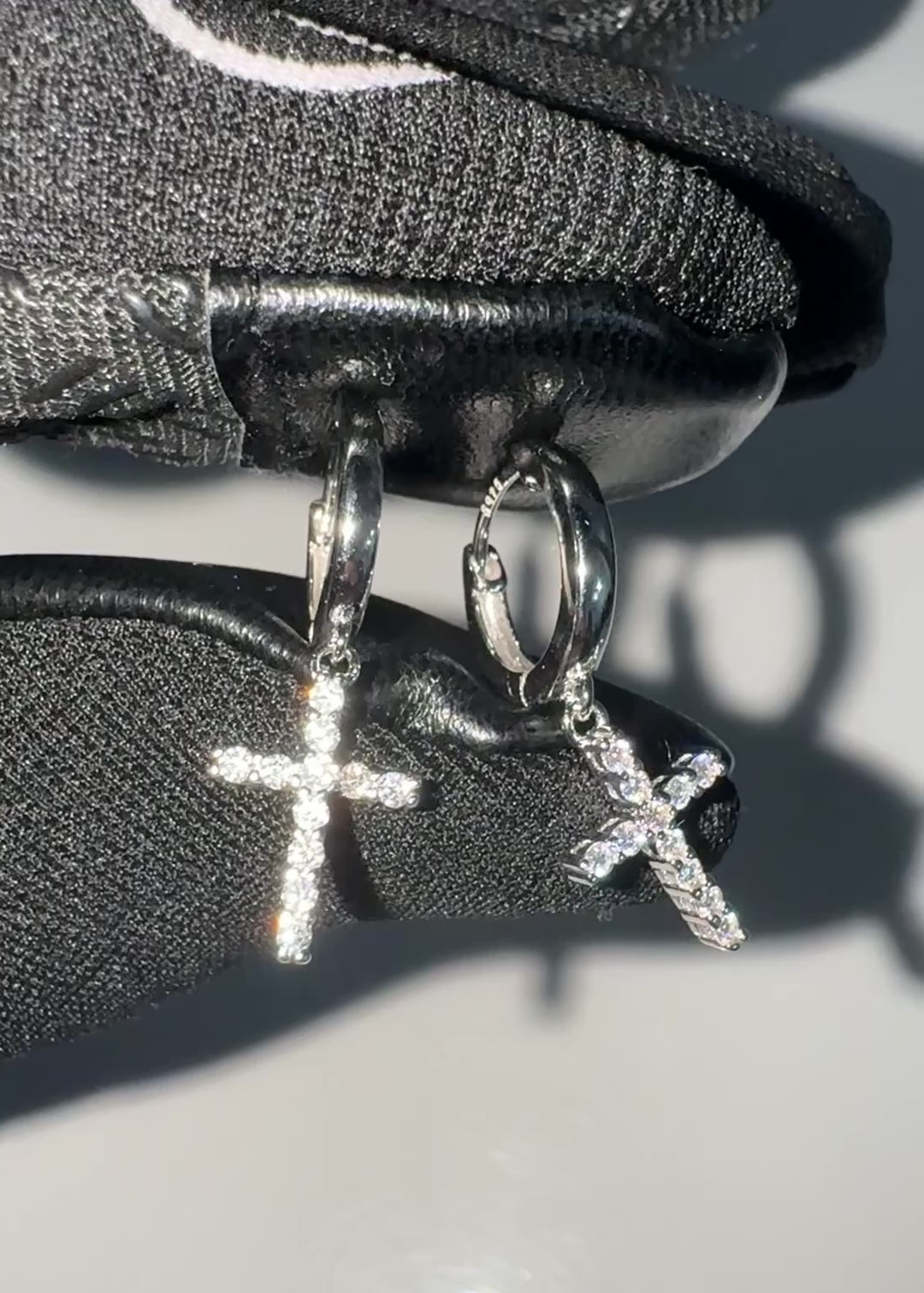 Par de Colgantes Cruz VVS